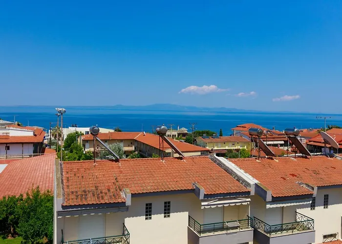 Melis Studios Aparthotel 3*